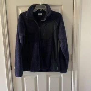 Women's Large navy blue fleece Columbia jacket.